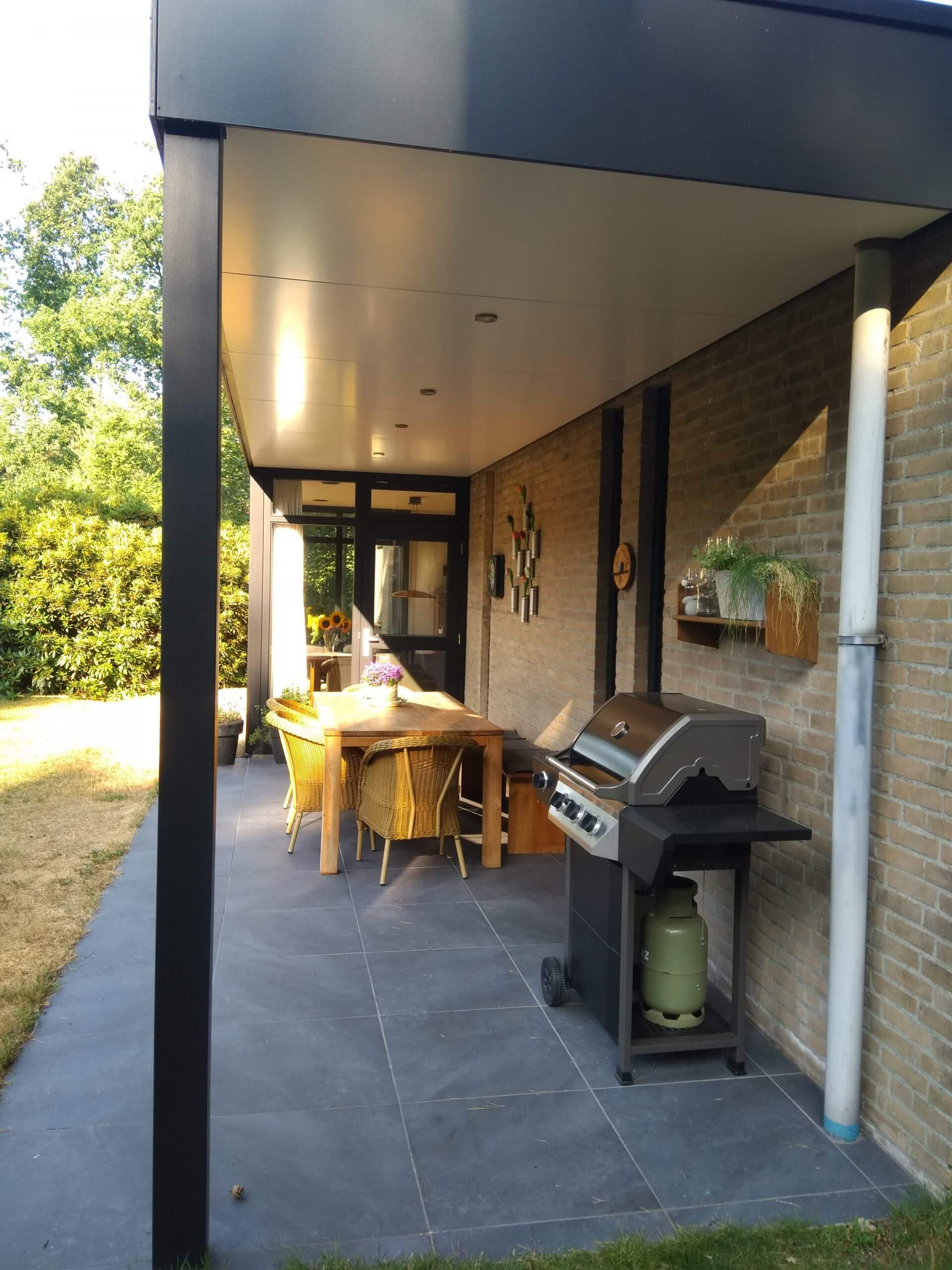 BouwTB-Moderne overkapping