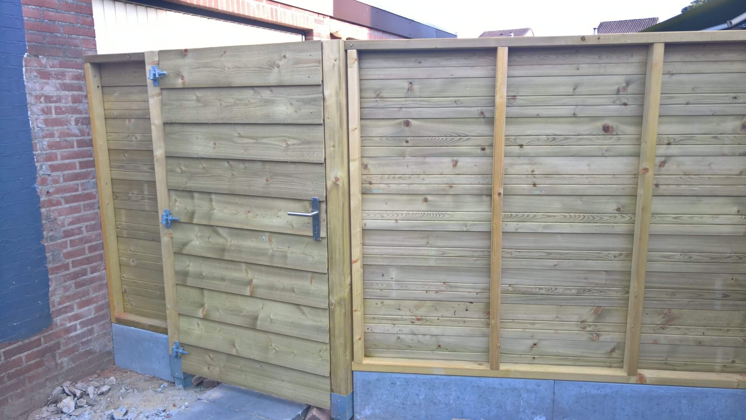 BouwTB-Overkapping met schutting