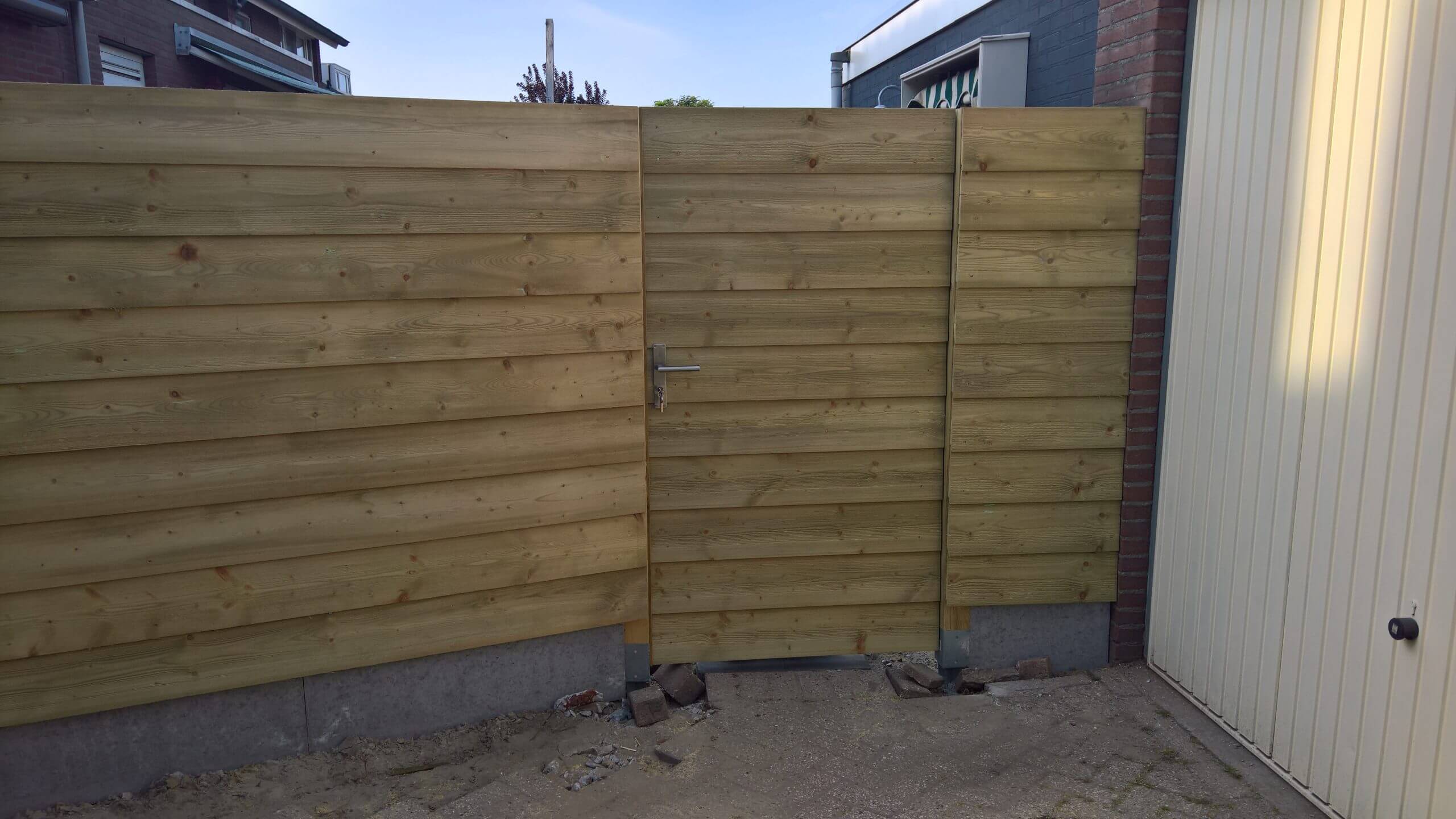 BouwTB-Overkapping met schutting