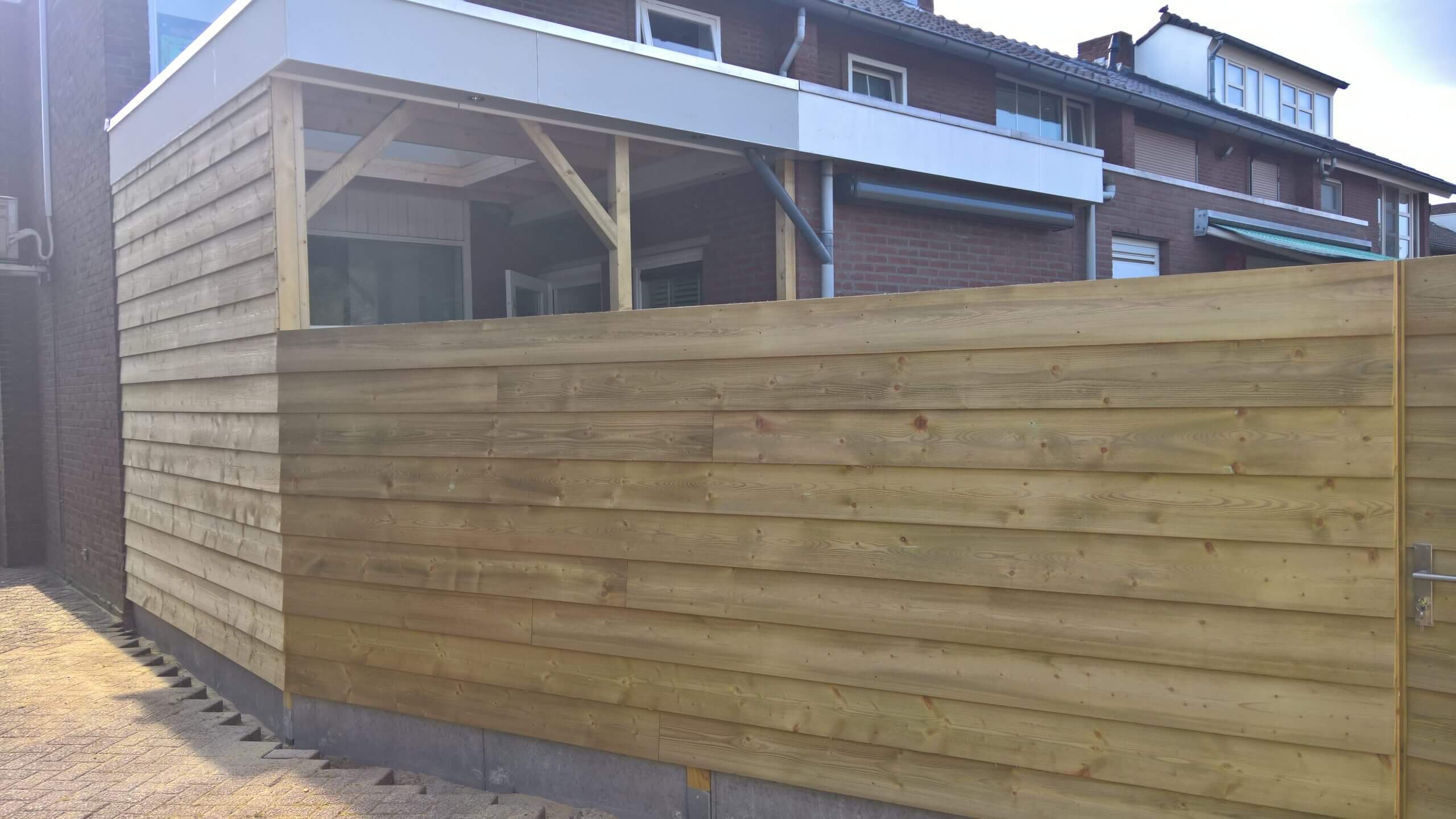 BouwTB-Overkapping met schutting