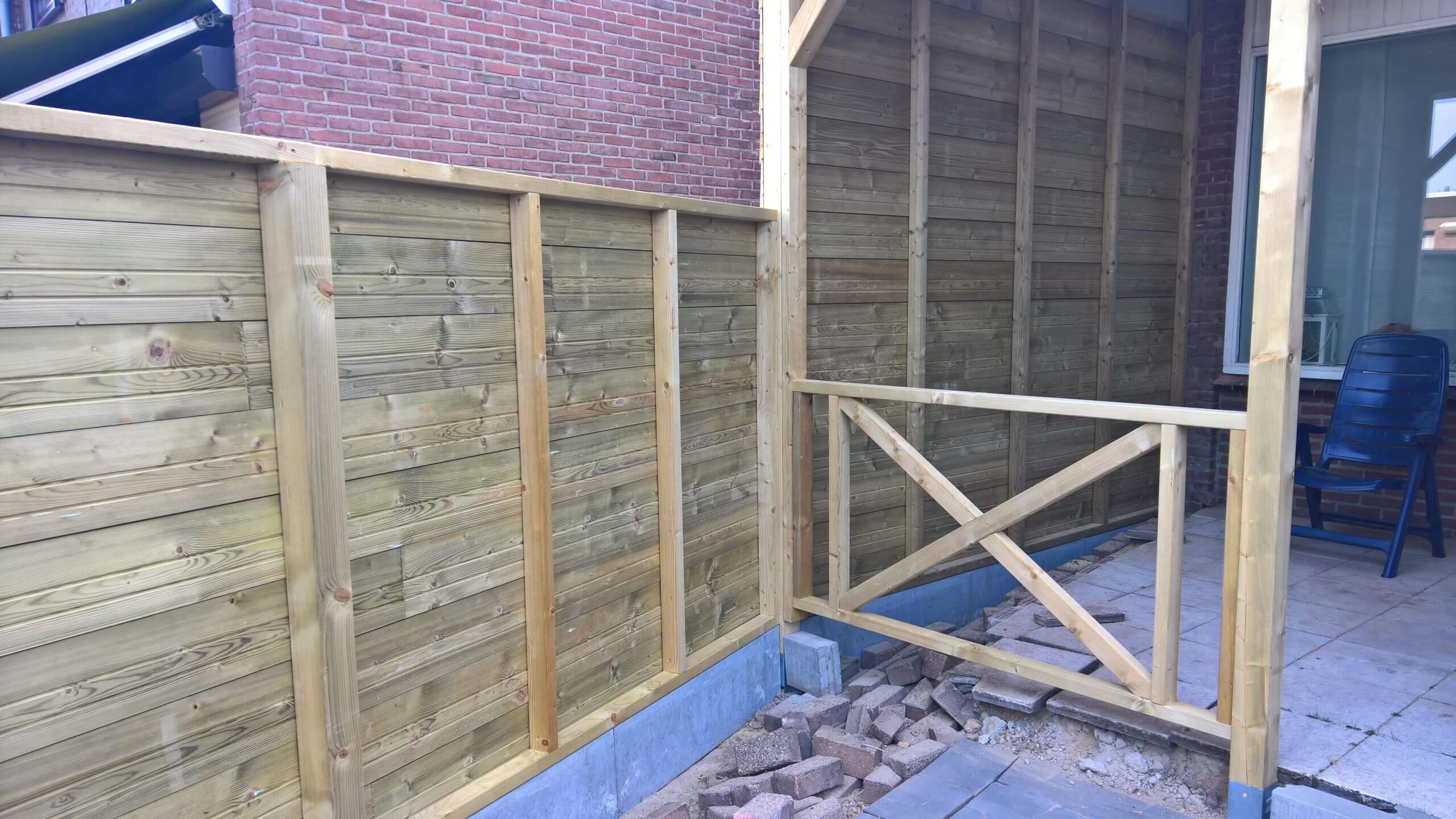 BouwTB-Overkapping met schutting